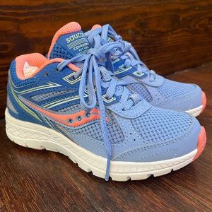 Saucony Cohesion NWOT